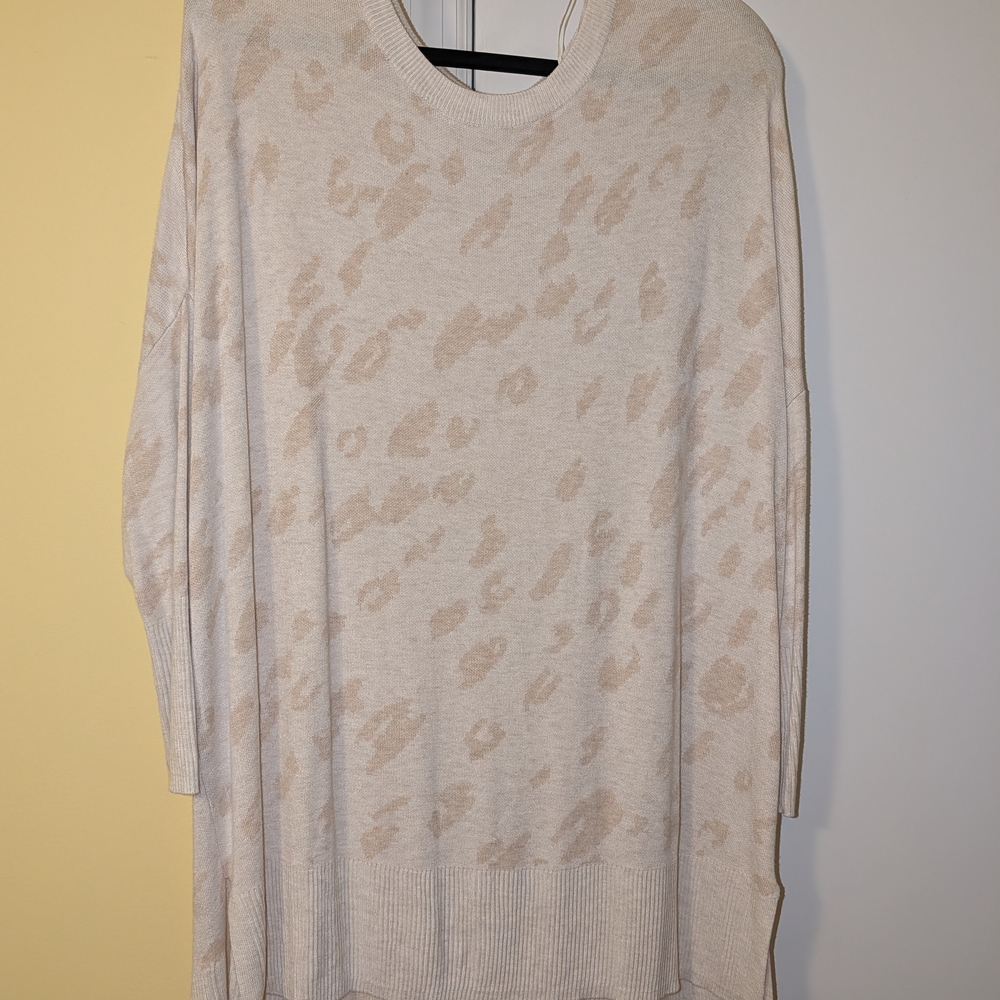 Wonderly Cream and Tan Knit Top
